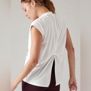 Athleta Outbound Twist Tee Shirt Top